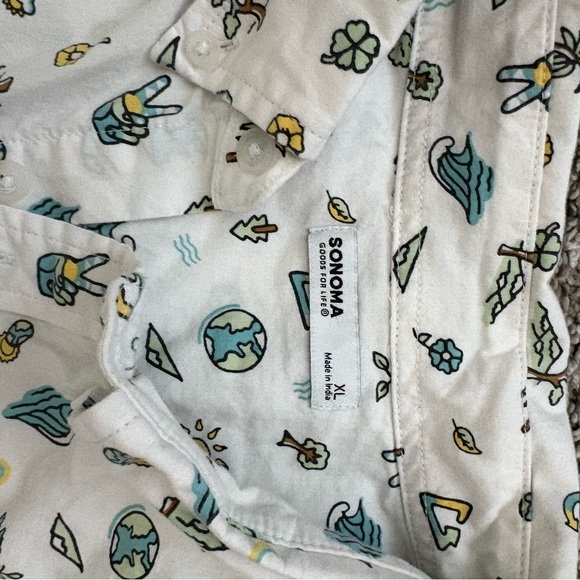 Lot of 3 men’s short sleeve button down shirts from Sonoma. Size XL - Picture 3 of 7